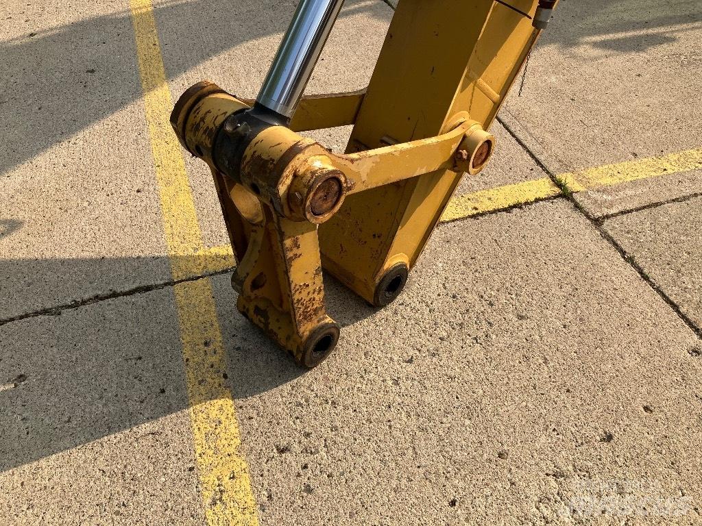 CAT 318 FL Beltegraver