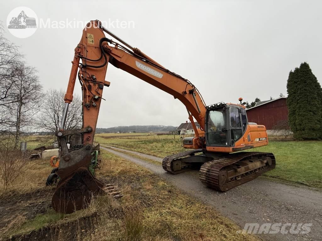 Doosan DX 225 LC Beltegraver