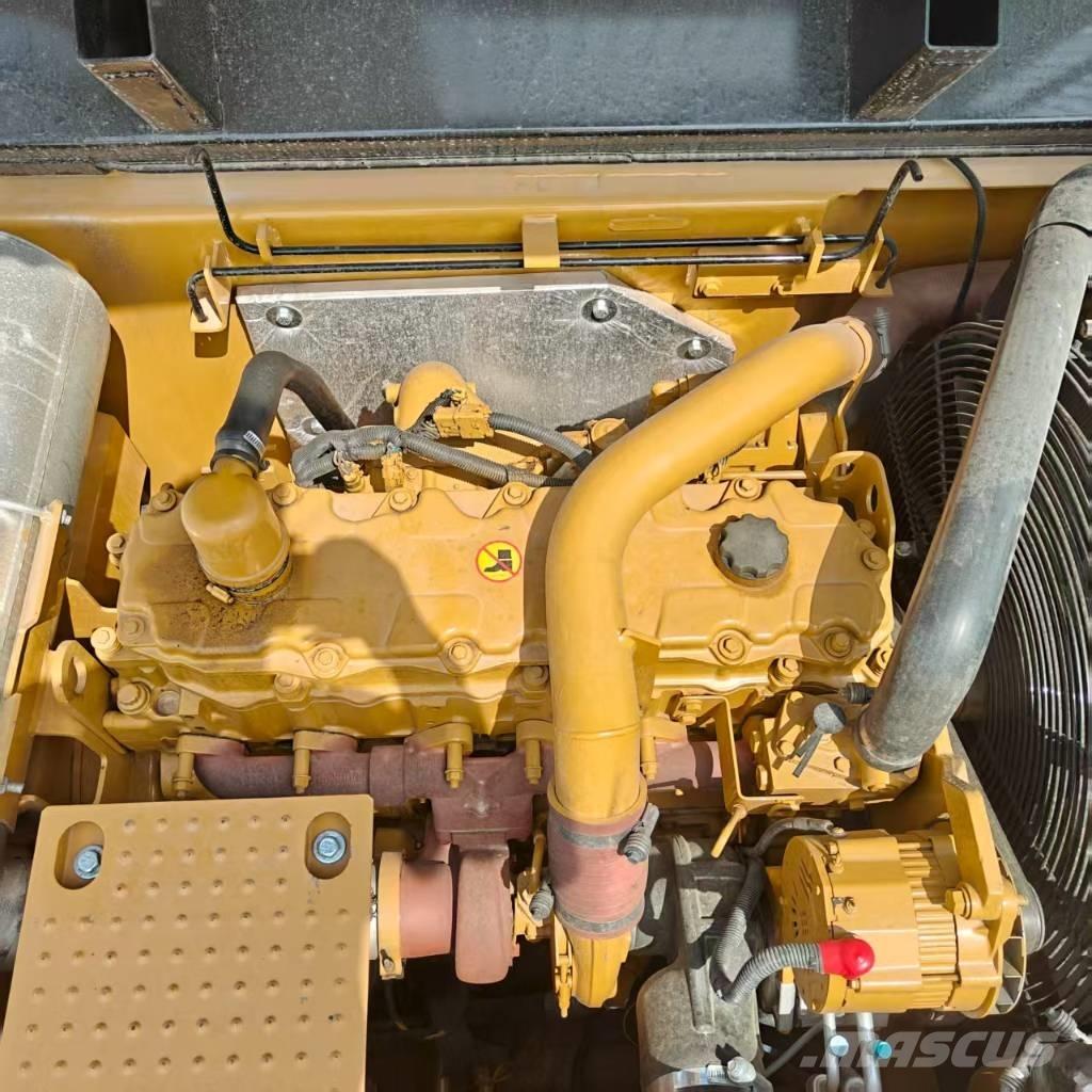 CAT 329 D Beltegraver
