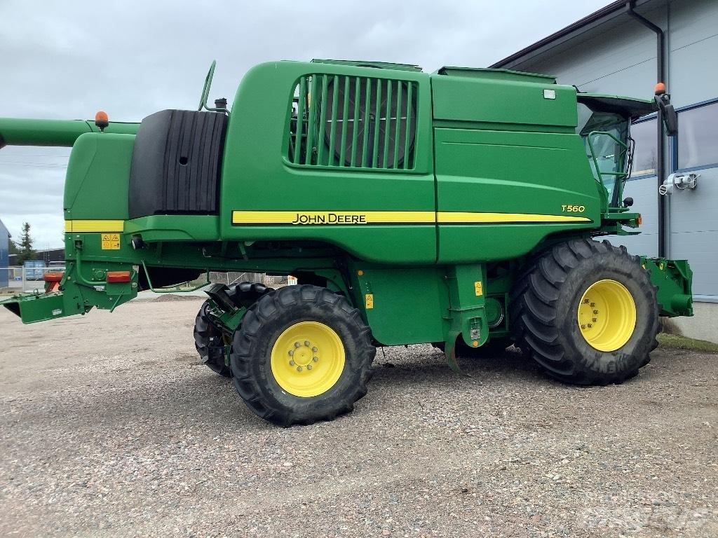 John Deere T560 Skurtreskere