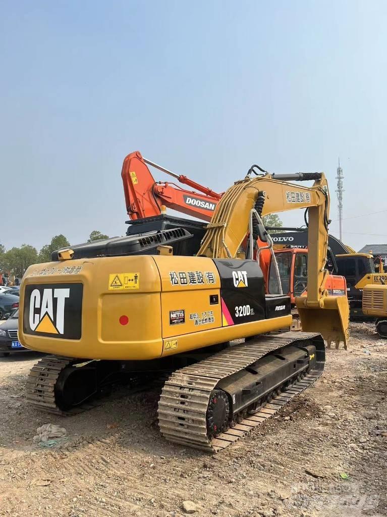 CAT 320 D Beltegraver