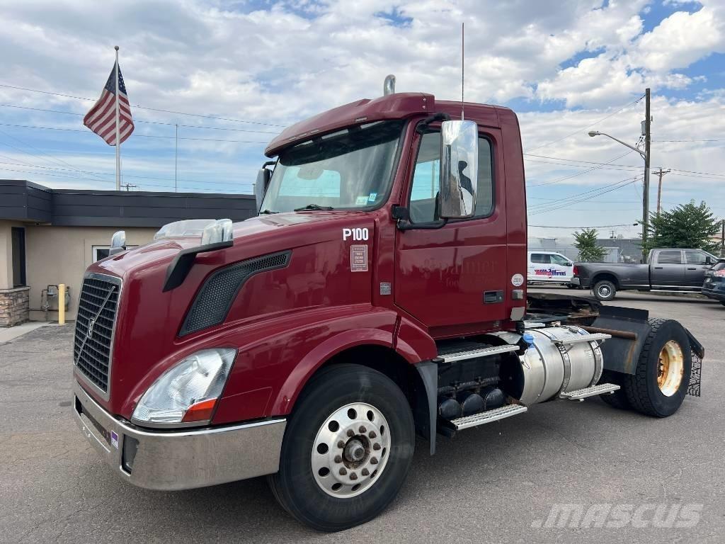 Volvo VNL 42 T300 Trekkvogner