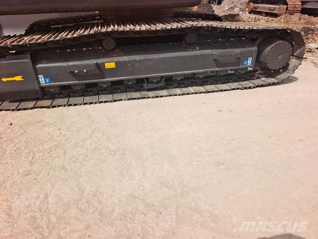 Hyundai 220LC-9S Beltegraver