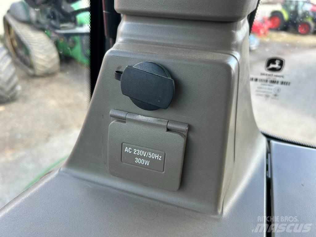 John Deere 8RX410 Traktorer