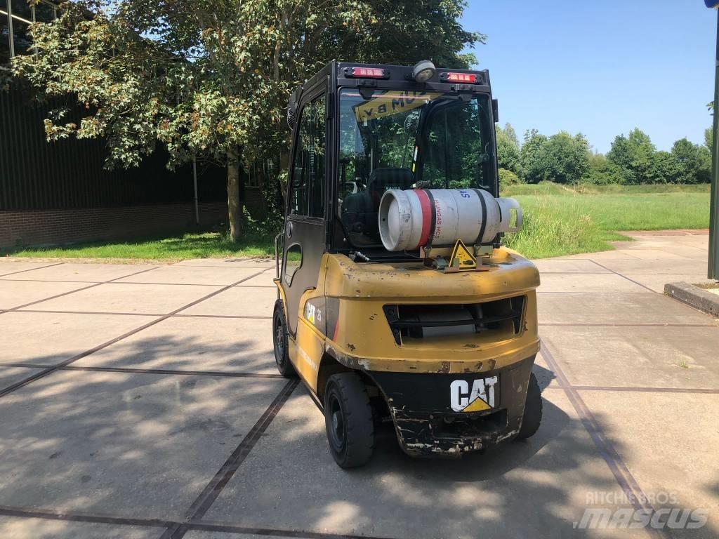 CAT GP 25 N Propan trucker