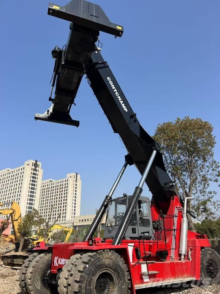 Kalmar DRT 450 Reachstackere
