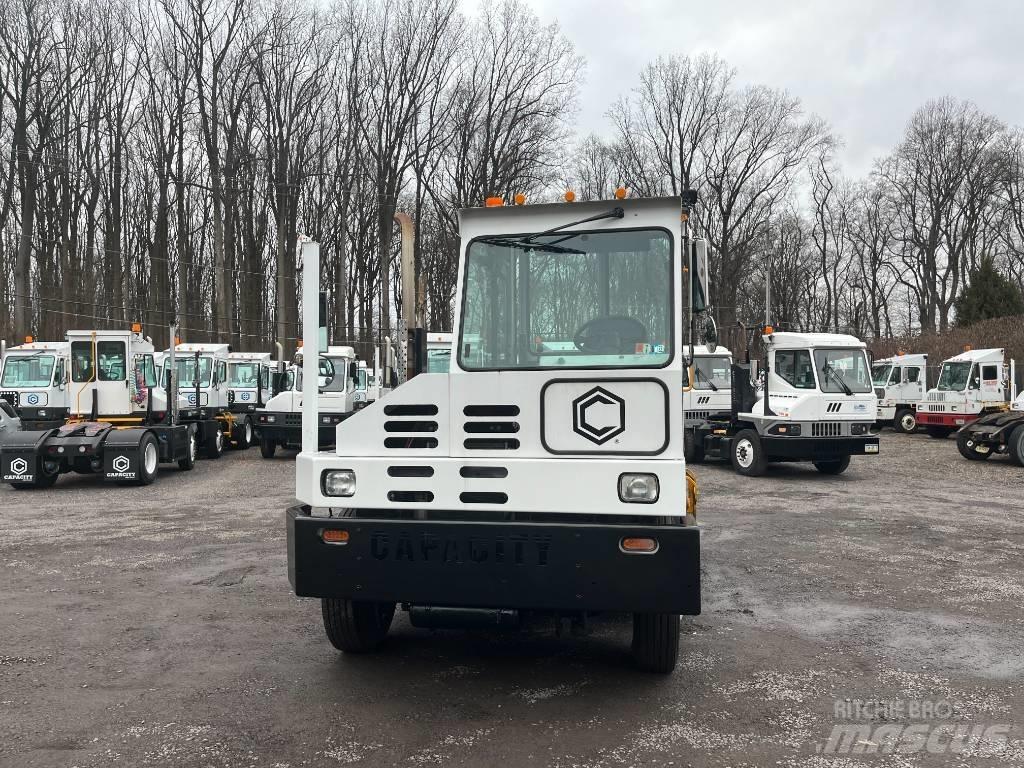 Capacity TJ5000 DOT Terminaltraktor
