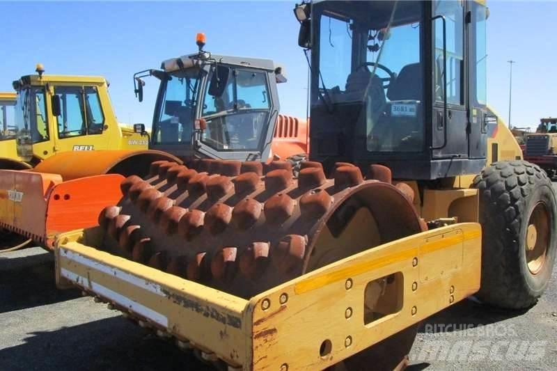 CAT CP533E Kombivalser