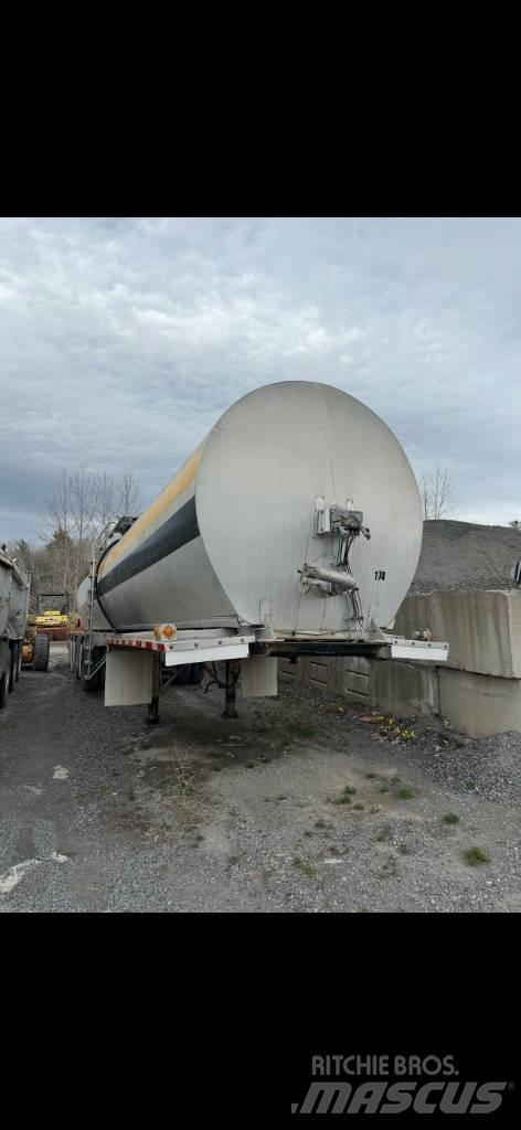Remtec 4 AXLES Tanktrailere