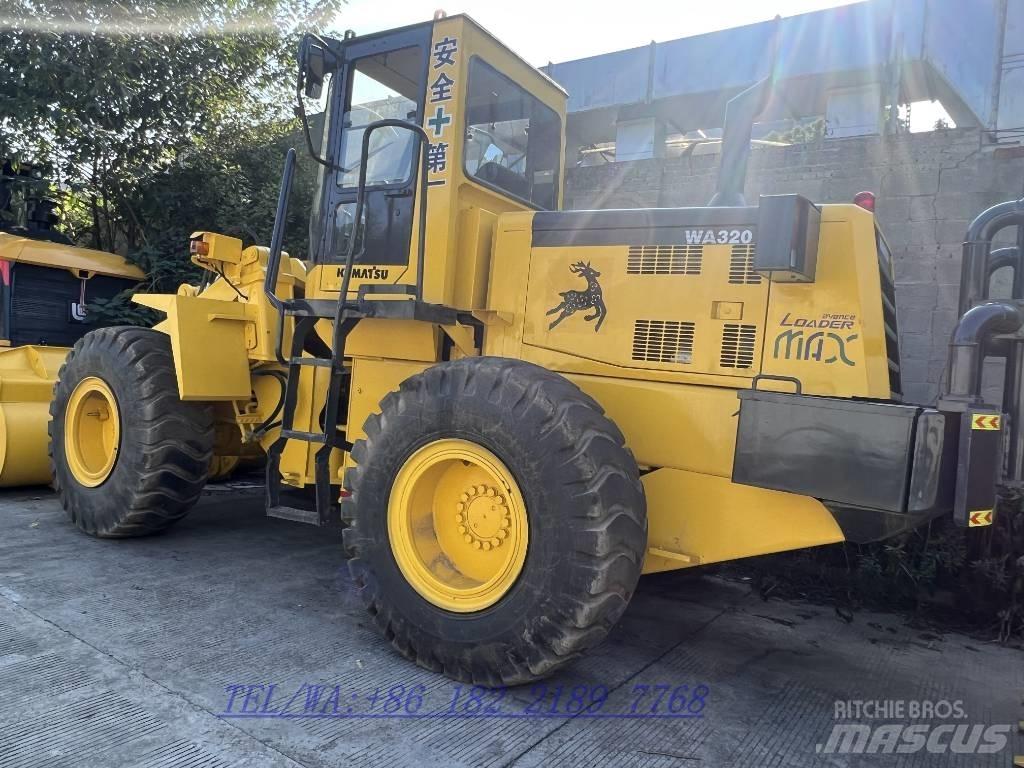 Komatsu WA320 Hjullastere