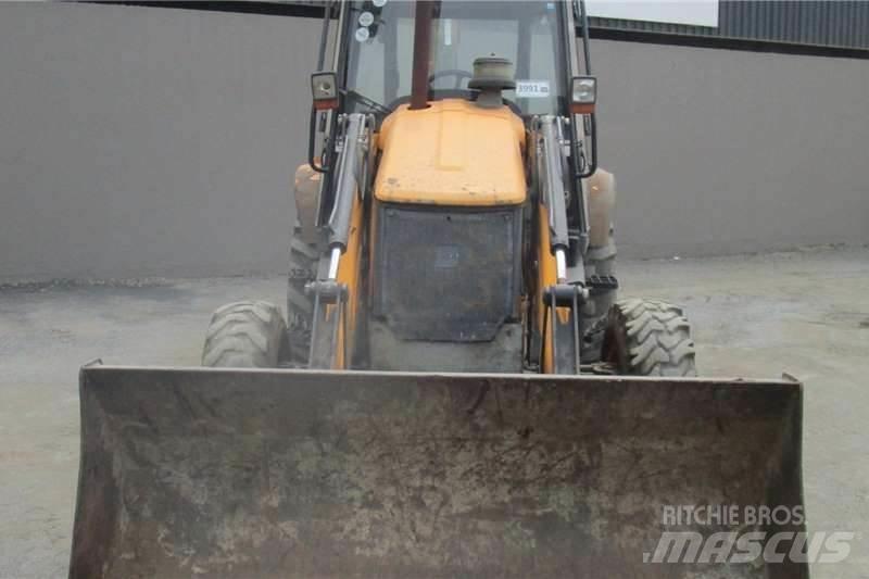 JCB 3DX4 Traktorgravere