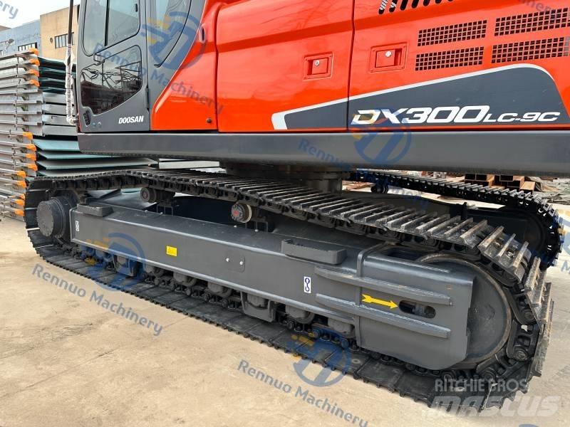 Doosan DX 300LC-9C Beltegraver
