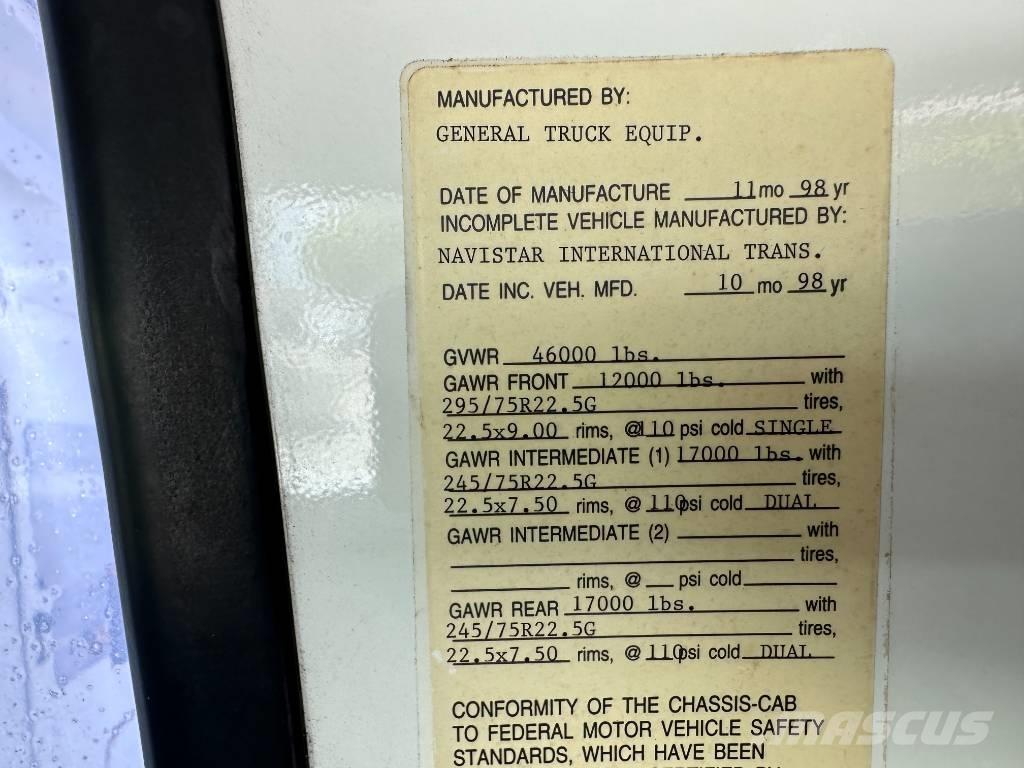 International 4900 Andre lastebiler