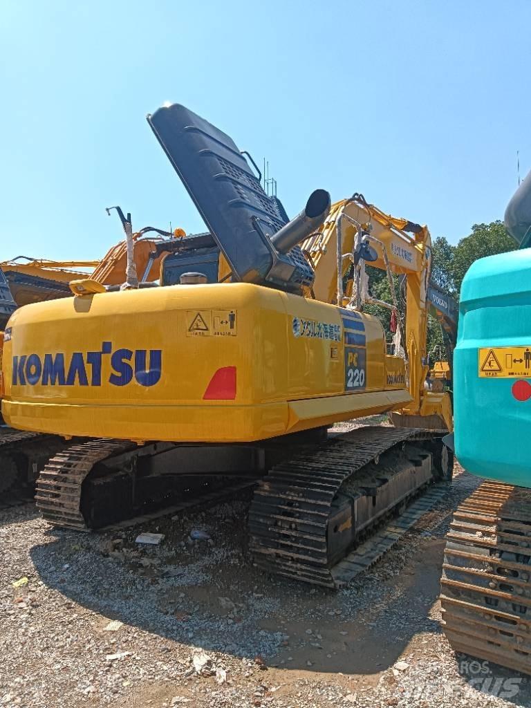 Komatsu PC 220 Beltegraver