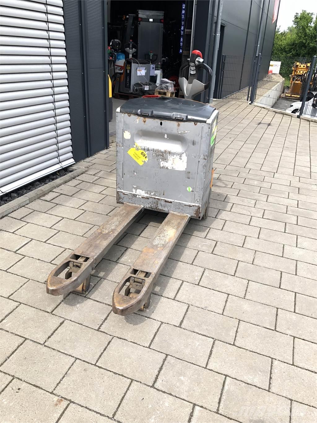 Still EXU16 Lavtløftende truck