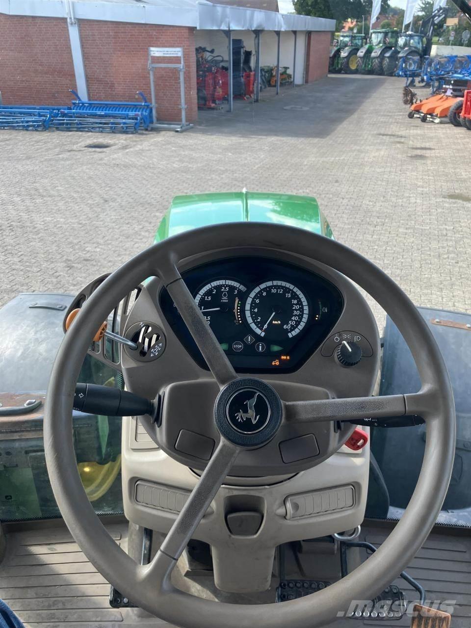 John Deere 6130R Traktorer
