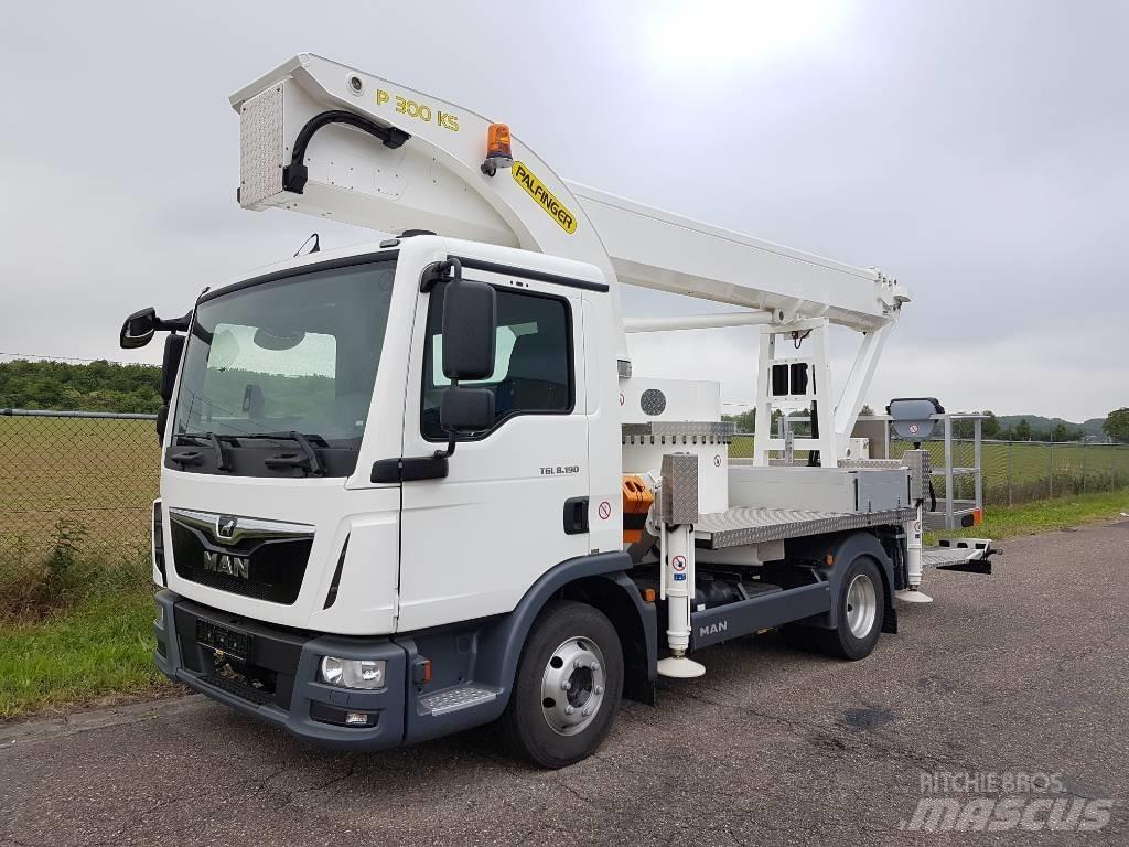 Palfinger P 300 KS Bilmontert lift