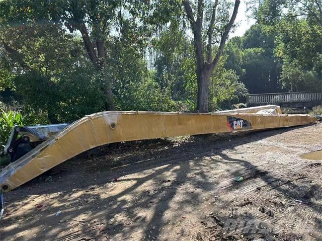 CAT 320 C Amfibiske Gravemaskiner