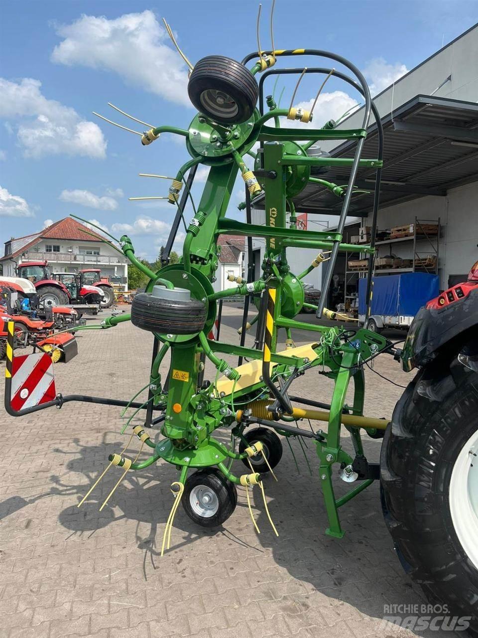 Krone VENDRO 680 Raker og høyvendere