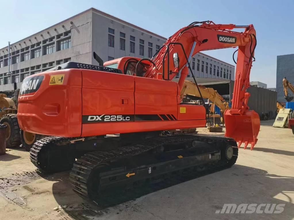 Doosan DX 225 Beltegraver