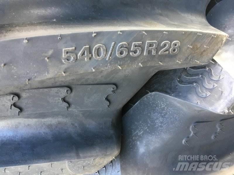 BKT 540/65 R 28 Dekk, hjul og felger