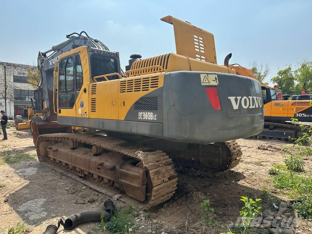 Volvo EC 360 Beltegraver