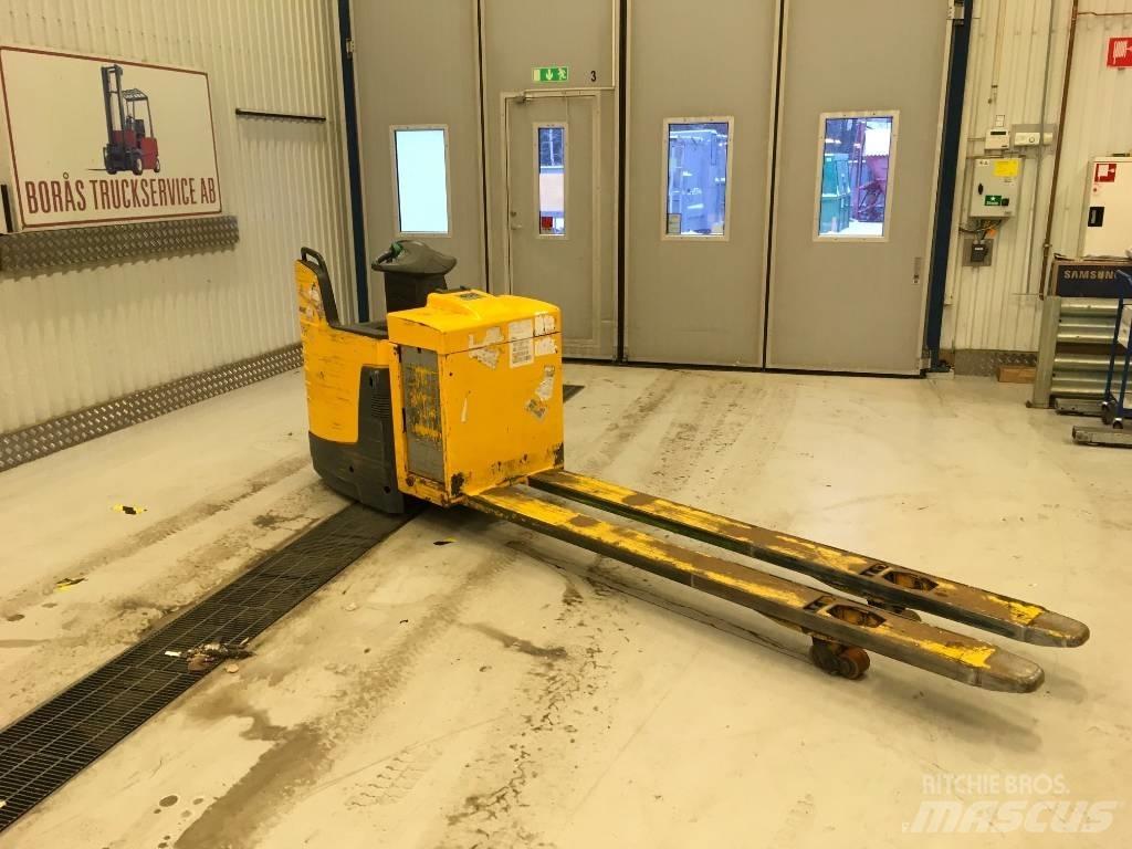 Jungheinrich ERE 225 Lavtløftende truck