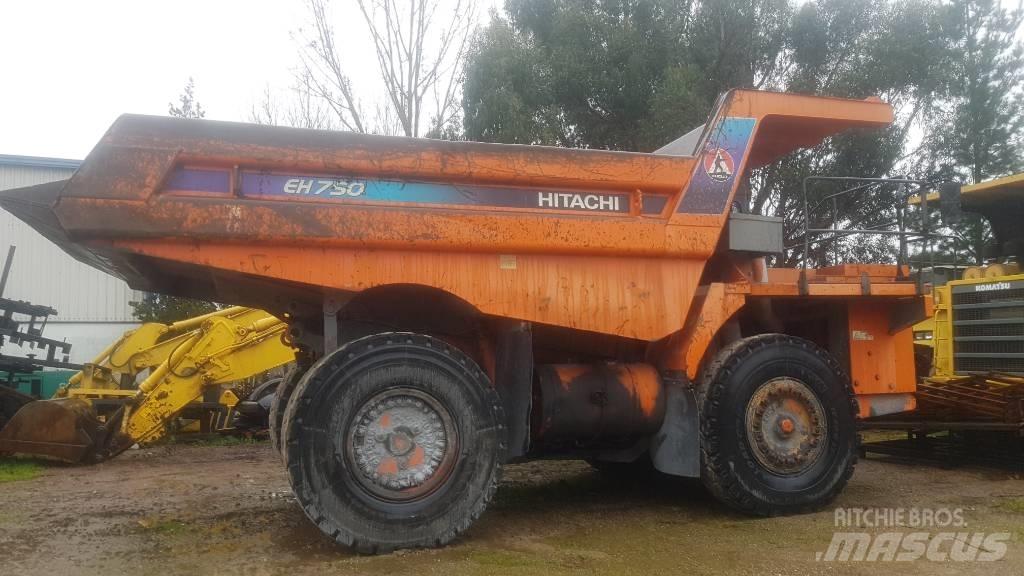Hitachi EH 750-2 Tipptrucker