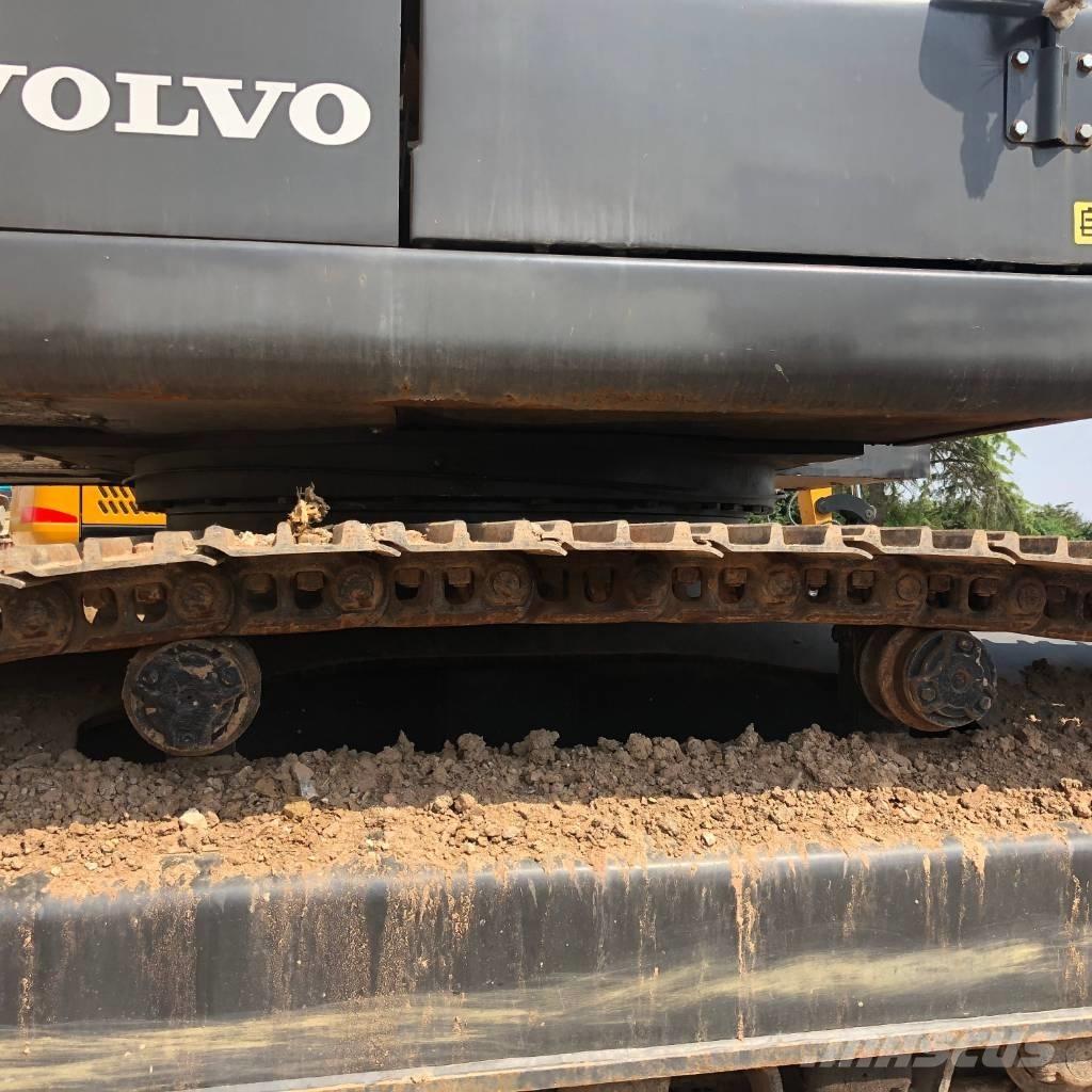 Volvo EC240 Beltegraver