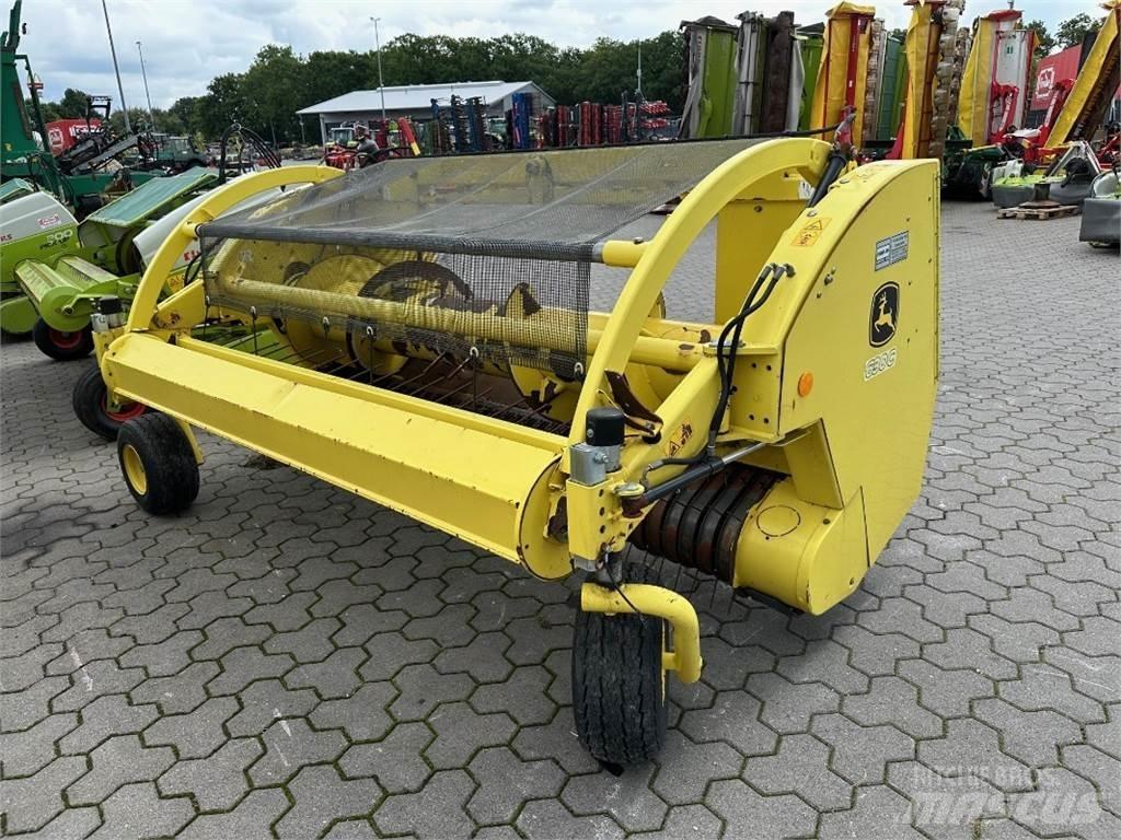John Deere 630 C Høy- og fôrmaskintilbehør