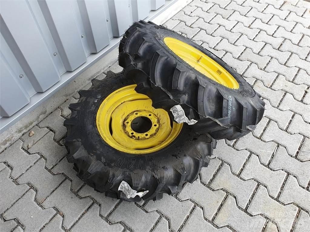 Titan 8-16 x2 Dekk, hjul og felger