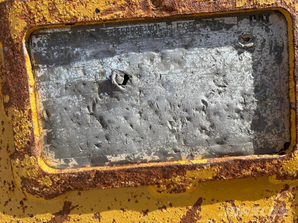 CAT 980 Bucket Skuffer