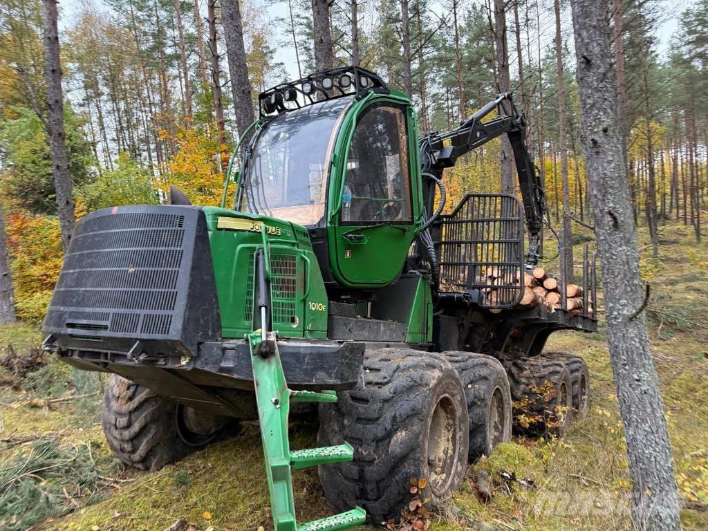 John Deere 1010 E Lassbærere