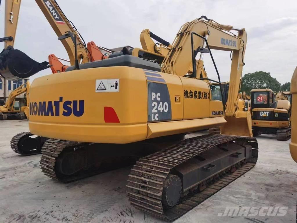 Komatsu PC 240 LC-8 Beltegraver