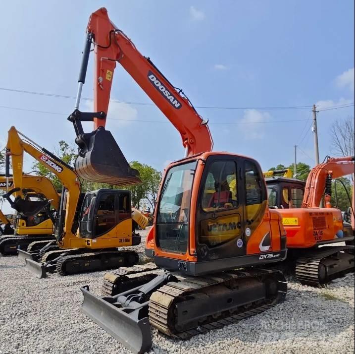Doosan DX75-9C Midigravere 7 - 12t