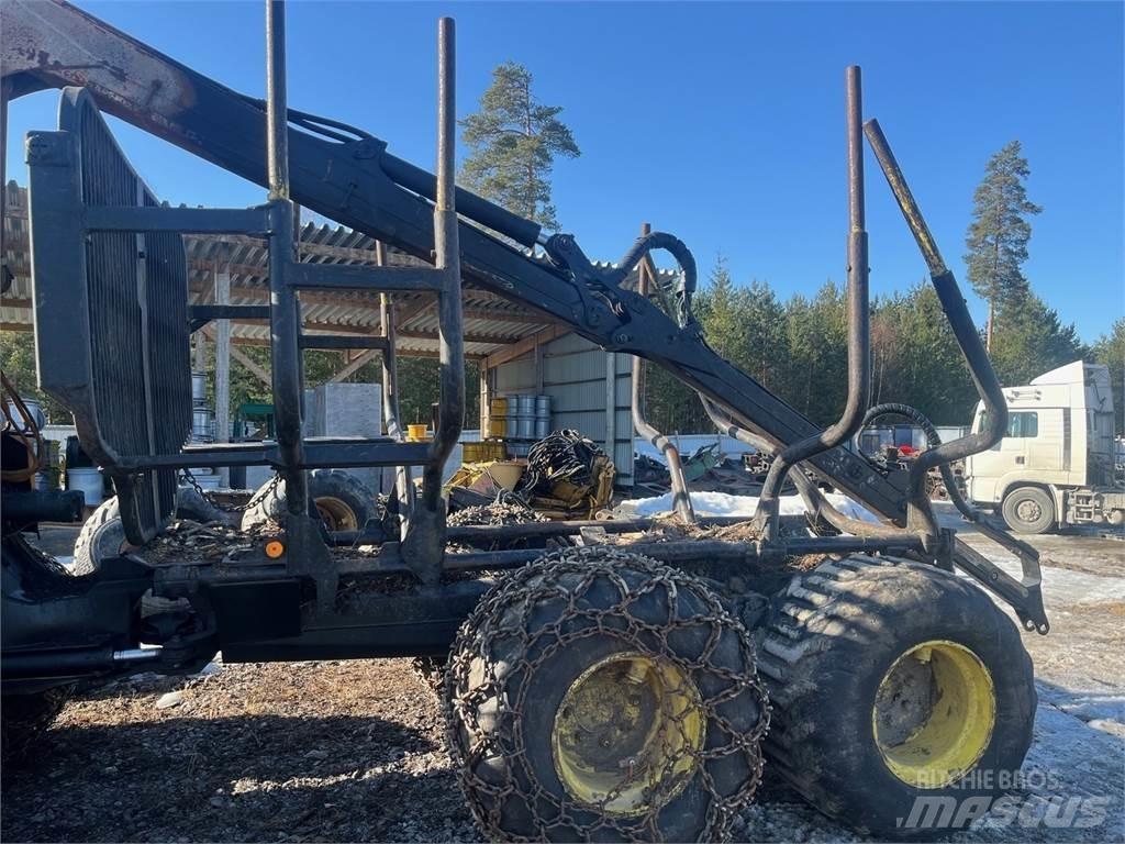 Timberjack 810B Lassbærere