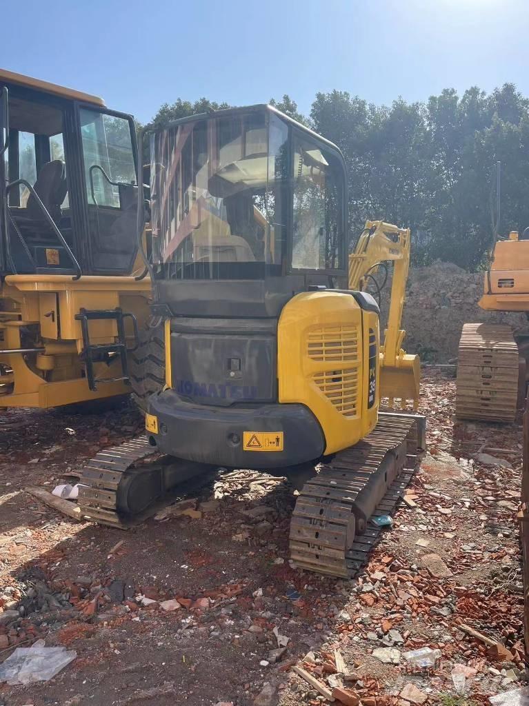 Komatsu PC 35 Beltegraver