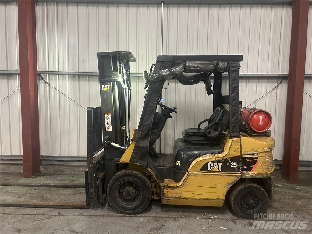 CAT GP25NT Propan trucker