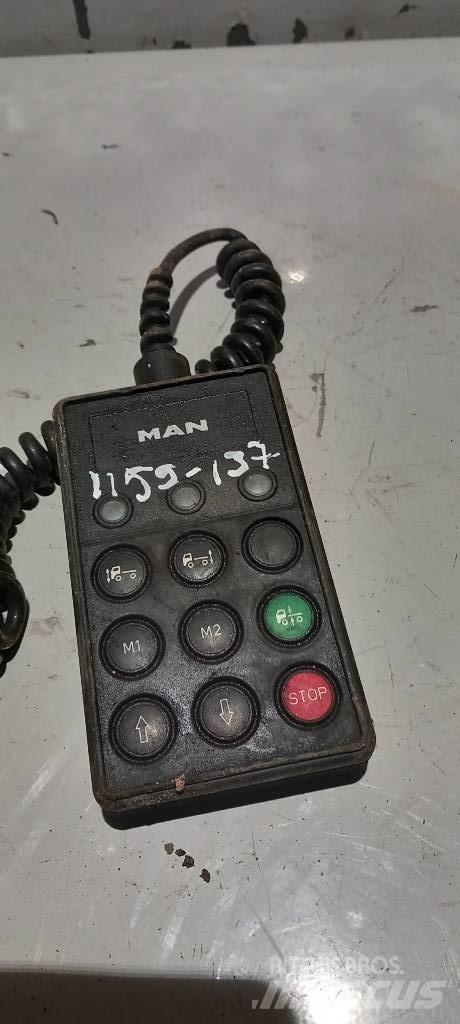 MAN TGA.    4460561390 Lys - Elektronikk
