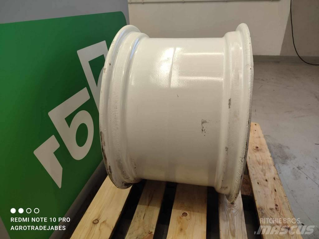  (W15LX24) rim (W15LX24) Dekk, hjul og felger