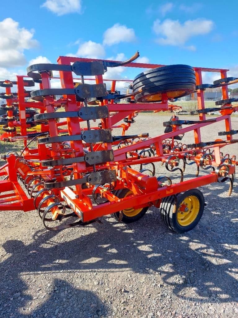 Väderstad NZF 450 Harver