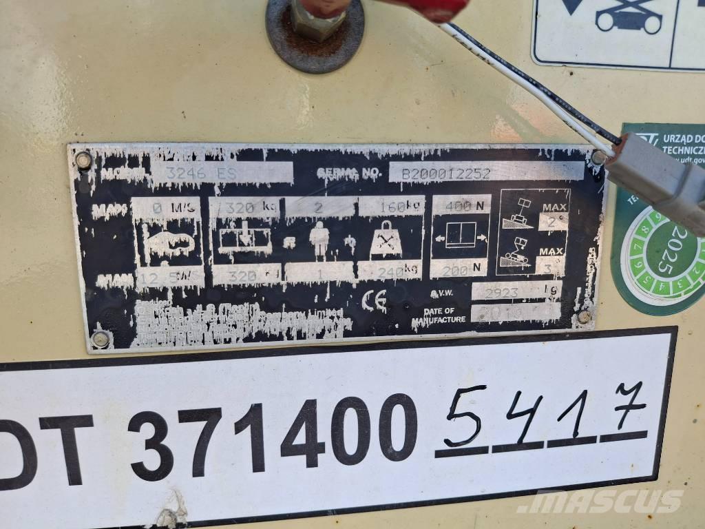 JLG 3246ES Sakselifter