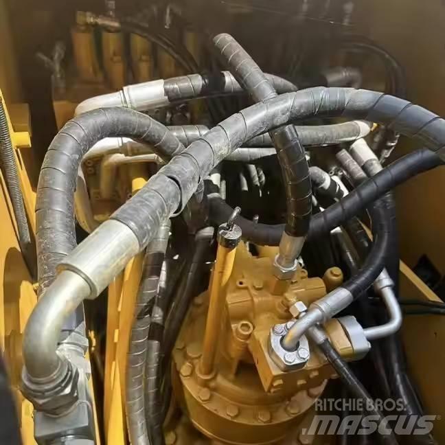 CAT CAT320D Beltegraver