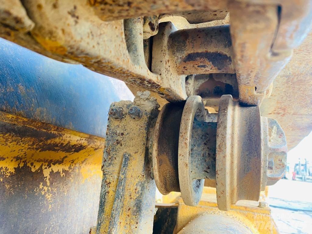 CAT 943 LGP Beltelastere