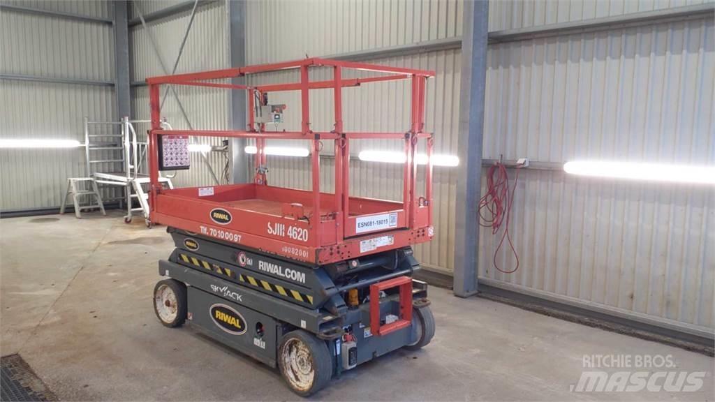 SkyJack SJIII4620 Sakselifter