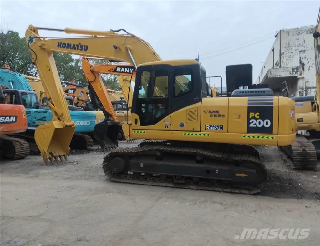 Komatsu PC200-7 Beltegraver