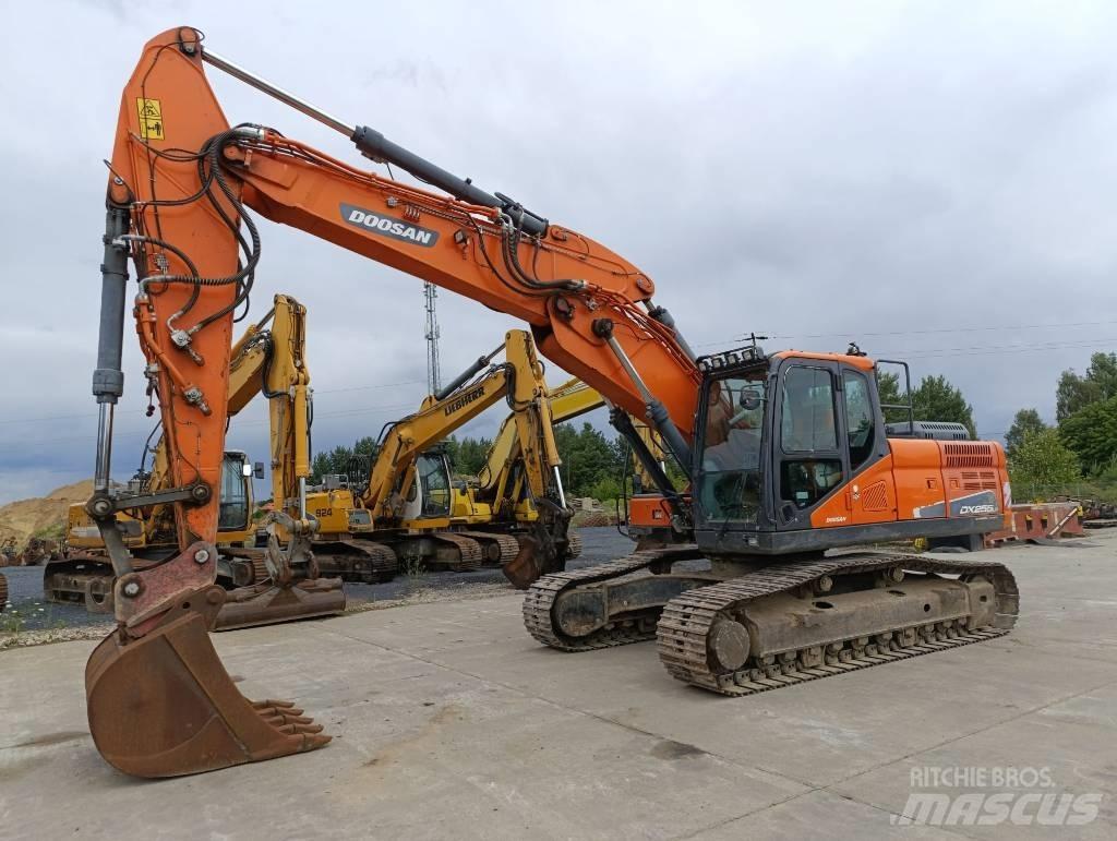 Doosan DX 255 LC-5 Beltegraver