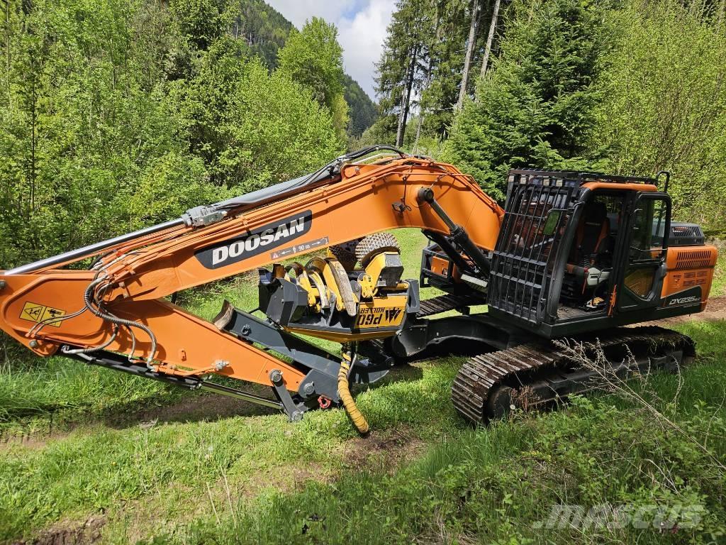 Doosan DX 235 NLC - 5 Gravemaskiner