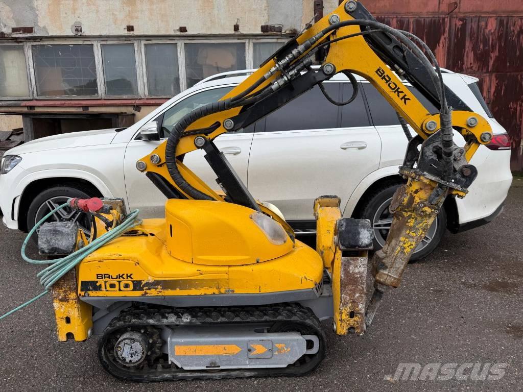 Brokk 100 Gravemaskiner for riving