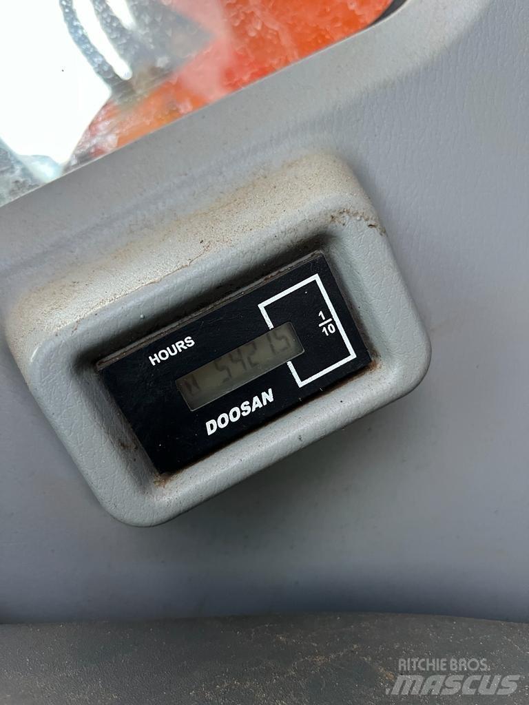 Doosan DX140 LCR Beltegraver